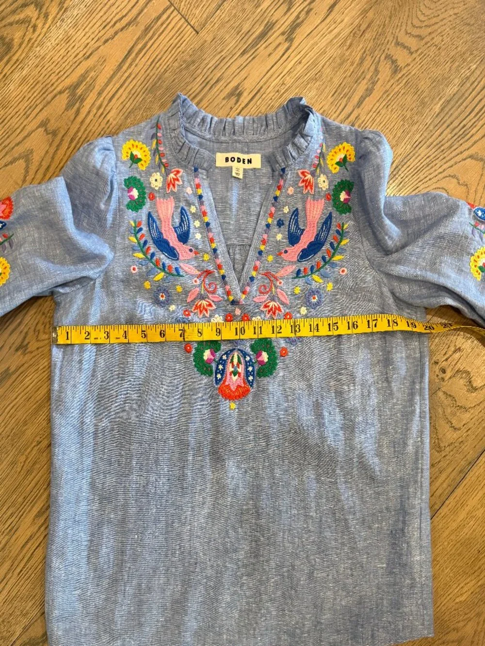 Boden Grace Linen Top-Chambray, Embroidered Birds Size 2 - Picture 6 of 8